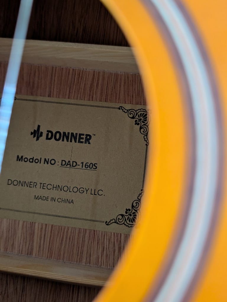 donner DAD 160S starter acoustic guitar and extras