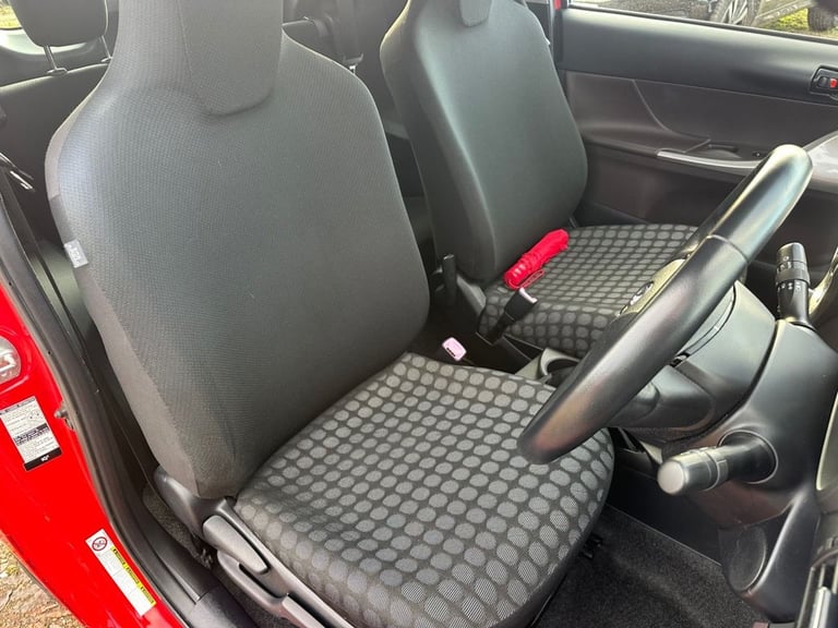 2011 Toyota IQ 1.0 VVT-i 2 3dr HATCHBACK PETROL Manual