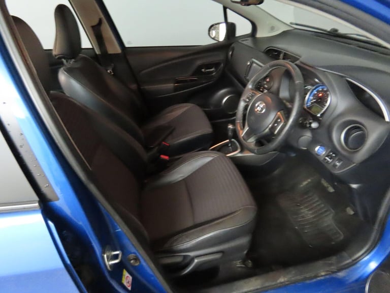 2014 Toyota Yaris 1.5 VVT-h Excel E-CVT Euro 6 5dr (15in Alloy) HATCHBACK Petrol/Electric Hybrid ...