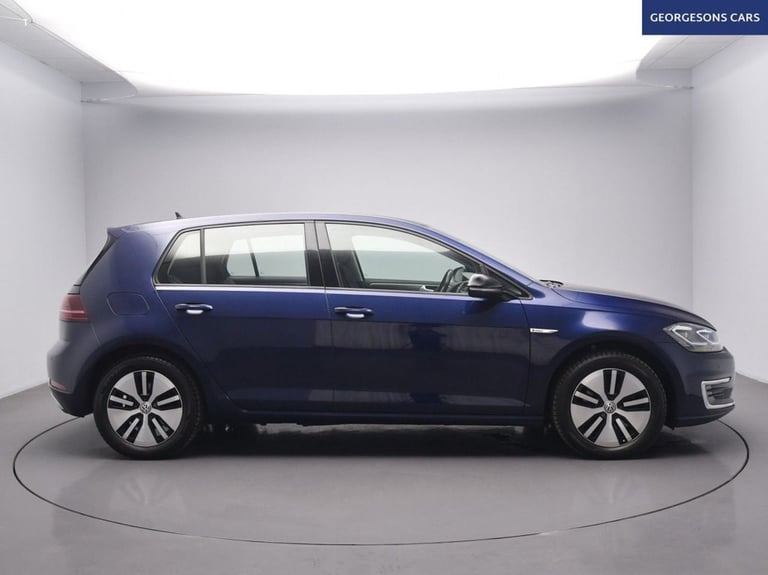 2019 Volkswagen Golf 35.8kWh e-Golf Hatchback 5dr Electric Auto (136 ps) Hatchback Automatic
