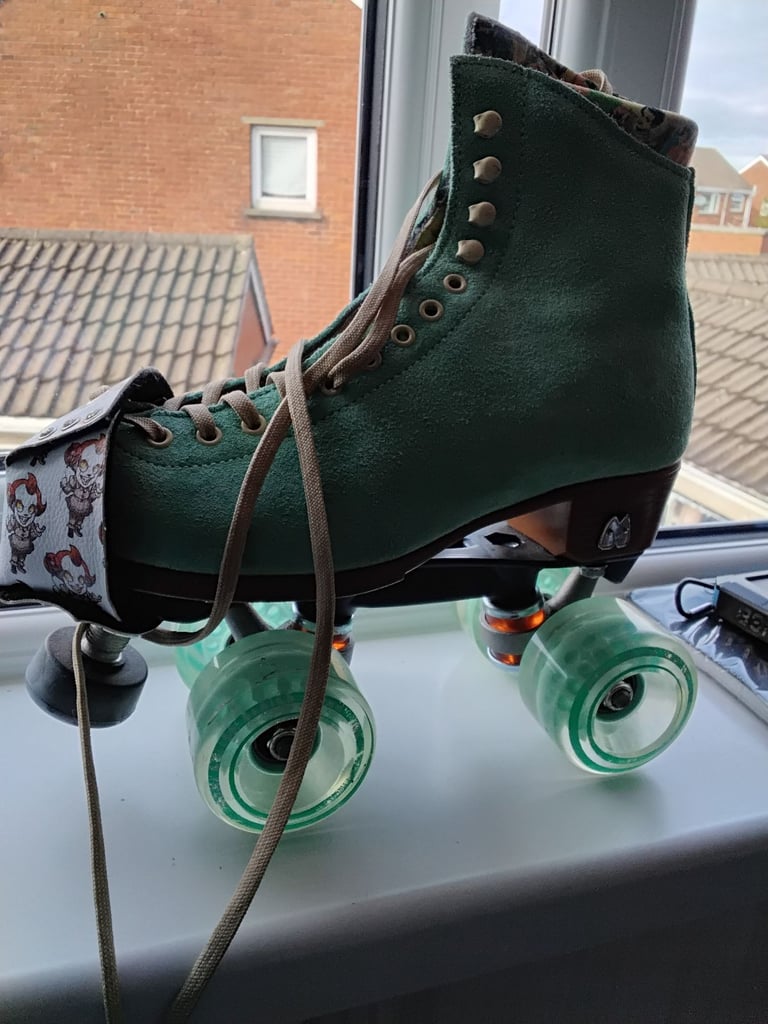 Moxi lolly Floss Quad Skates size 5