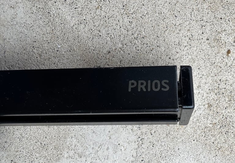 3 sets of lights, metal, tilt and slide, black