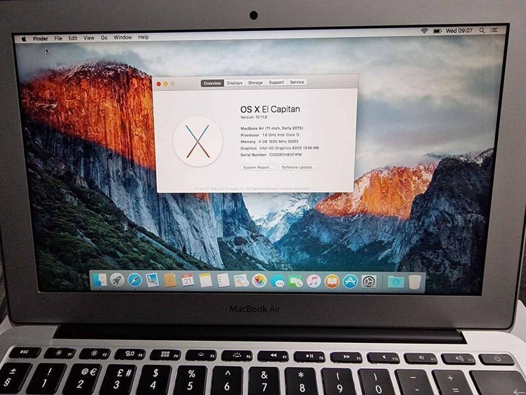 Macbook Air 2015. Complete in Box - Intel Core i5