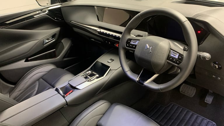 2025 DS Automobiles DS 4 1.6 E-TENSE 12.4kWh Rivoli Hatchback 5dr Petrol Plug-in Hybrid EAT8 Euro...