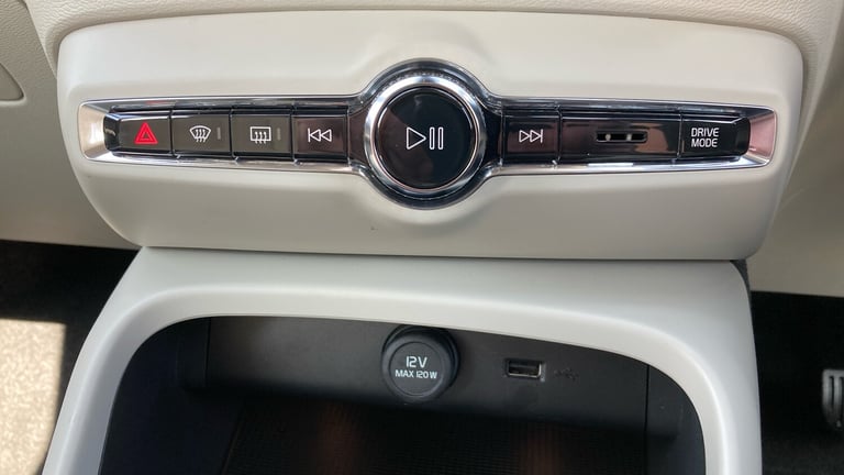 2021 Volvo XC40 1.5 T5 Recharge PHEV Inscription Pro 5dr Auto Estate Estate Hybrid Automatic