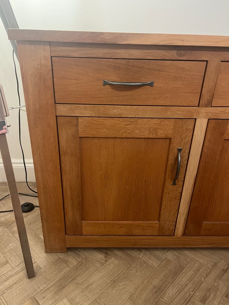 Solid wood sideboard 