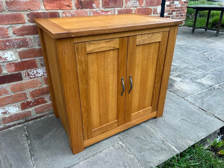 Rustic Solid Oak Computer Desk - Excellent Condition 