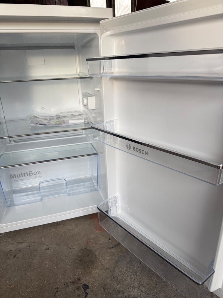 BOSCH Series 2 KTR15NWEAG Undercounter Fridge - White