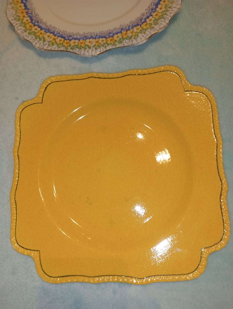 Midwinter cake plate Glendale flower plate yellow vintage plates
