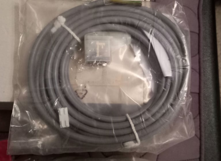 Danfoss Transmitter Cable DIN 43650, 5m Cable, 060G1034. IP67, made in Denmark.