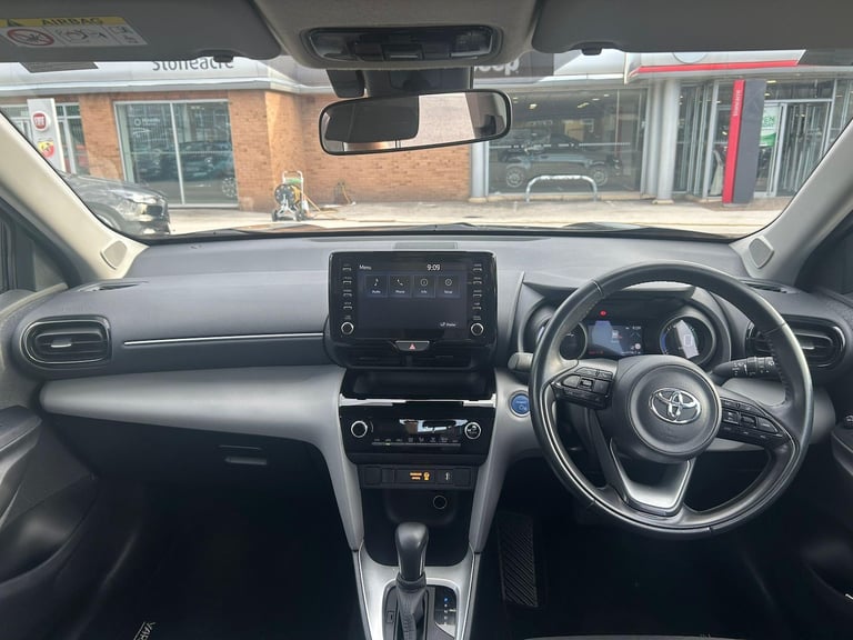 2021 Toyota Yaris Cross 1.5 VVT-h Icon SUV 5dr Petrol Hybrid E-CVT Euro 6 (s/s) (116 ps) HATCHBAC...