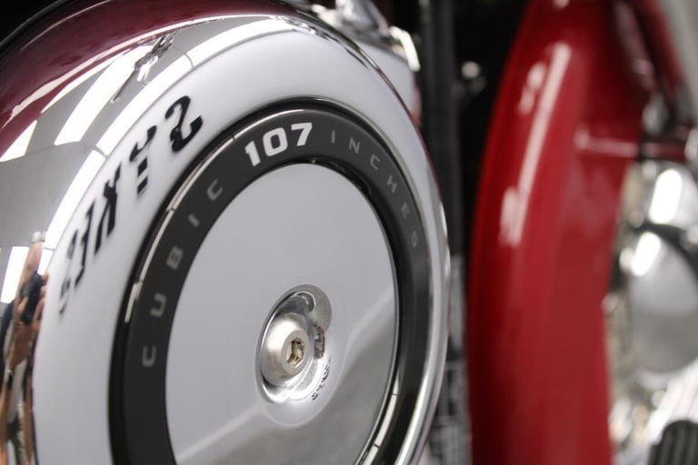 2019 Harley-Davidson FLDE Softail Deluxe in Two Tone Red and Black