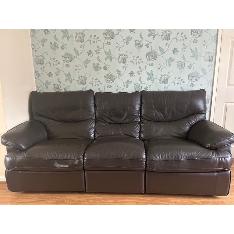 Leather Sofas For In Bedford