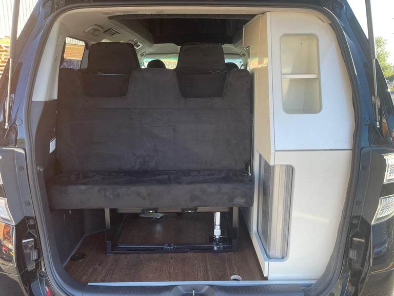 Toyota VELLFIRE By Wellhouse