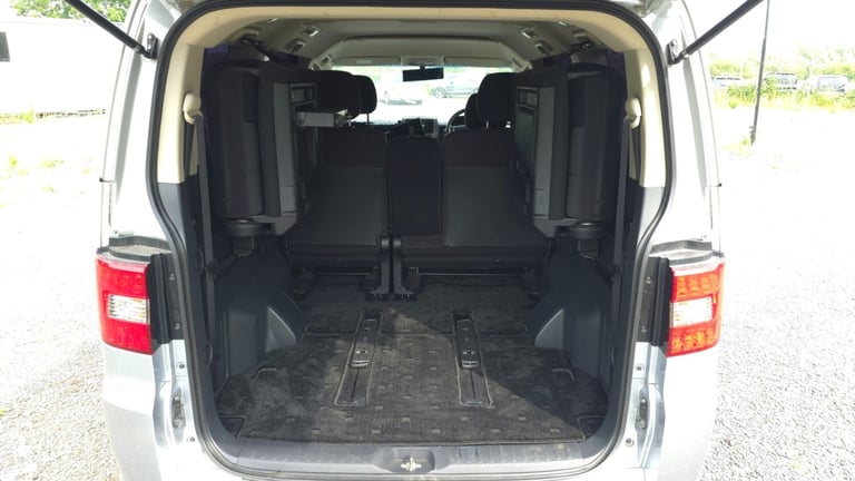 JDM Import Facelift Mitsubishi Delica D5 2.0 Auto CVT 8 Seater MPV Ulez Free