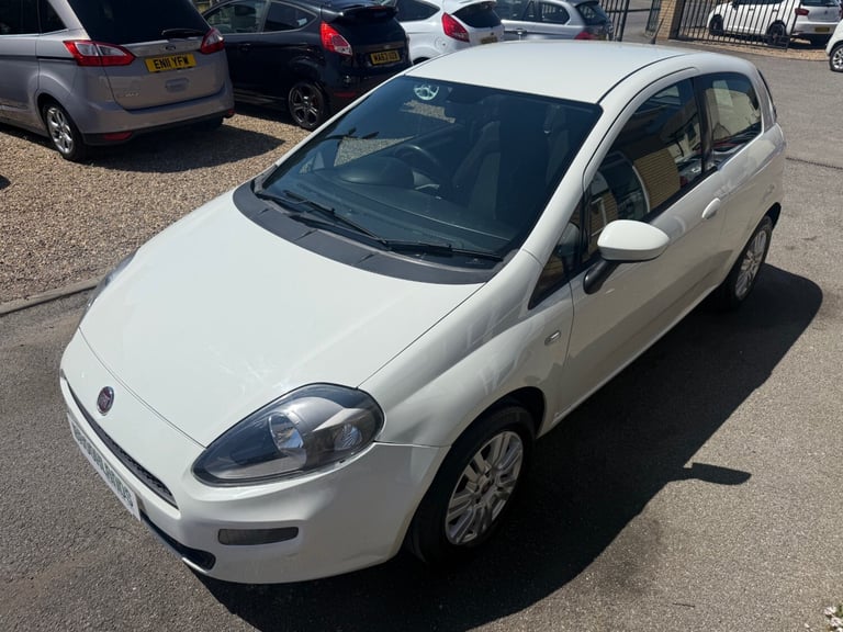 2015 Fiat Punto 1.2 Easy White 3 Door Air Conditioning Low Insurance Group 56mpg