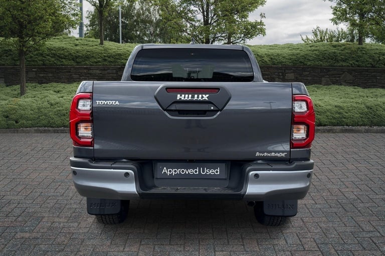2025 Toyota Hilux Invincible X D/Cab Pick Up 2.8 Hybrid 48V Auto PICK UP DIESEL Automatic