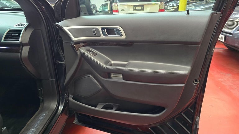 2013 Ford Explorer 3.5 XLT 4WD 7 SEATS LEFT HAND STOW &amp; GO SUV Petrol Automatic