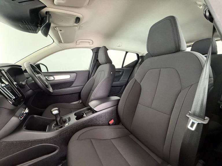 2020 Volvo XC40 1.5 T3 Momentum Euro 6 (s/s) 5dr ESTATE Petrol Manual