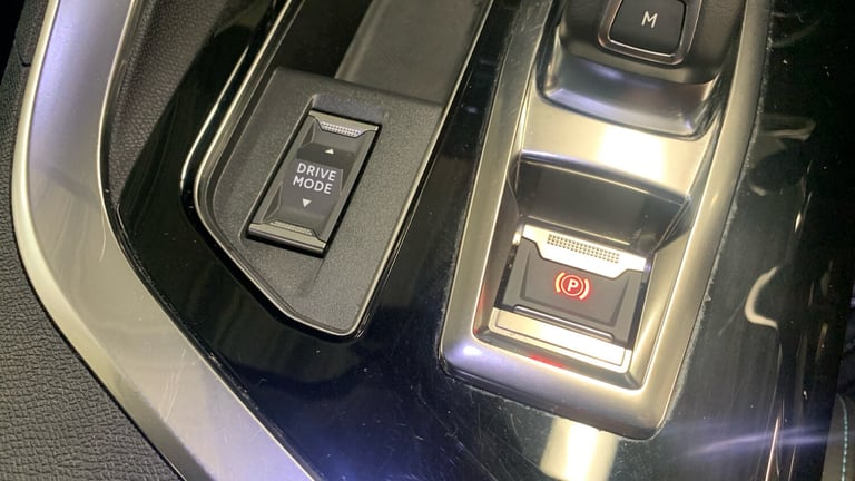 2022 Peugeot 5008 1.2 PureTech Allure Premium SUV 5dr Petrol EAT Euro 6 (s/s) (130 ps) SUV Petrol...