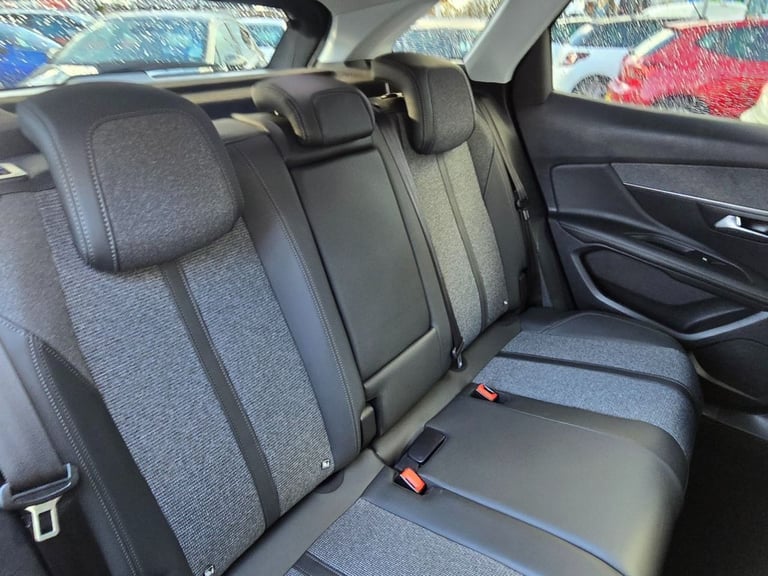 2020 Peugeot 3008 1.2 PureTech Allure SUV 5dr Petrol EAT Euro 6 (s/s) (130 ps) HATCHBACK Petrol A...