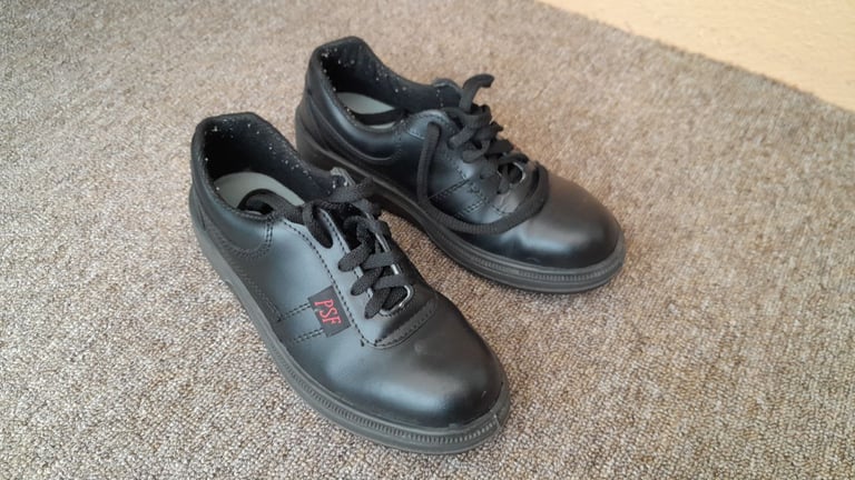 Black Safety Shoes – Size 5