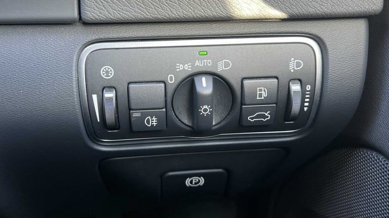  Volvo S60 D2 [120] SE Nav 4dr [Leather] Saloon Diesel Manual