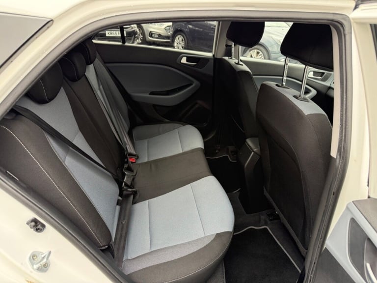  Hyundai i20 1.4 Premium 5dr, FSH, 2 keys, great spec Petrol