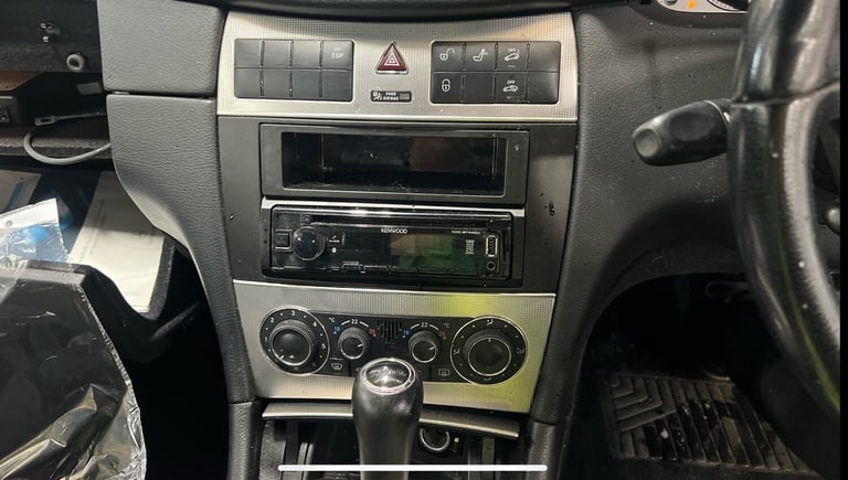 2007 Mercedes-Benz CLK 1.8 CLK200 Kompressor Avantgarde Coupe 2dr Petrol Automatic (207 g/km, 163...