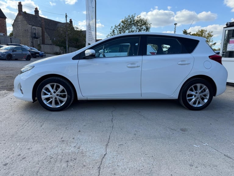 2014 Toyota Auris 1.6 V-Matic Icon Euro 5 5dr HATCHBACK Petrol Manual