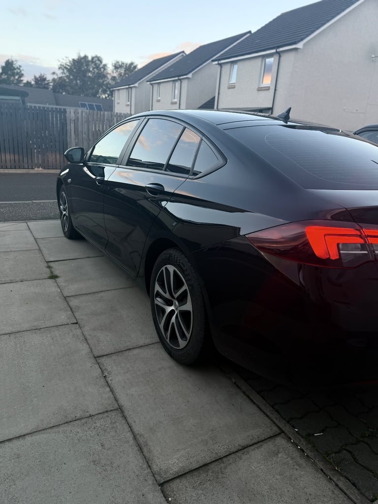 Vauxhall, INSIGNIA, Hatchback, 2019, Manual, 1598 (cc), 5 doors