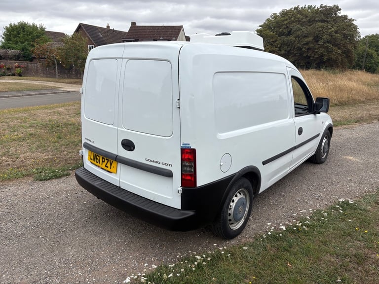 2011 Vauxhall Combo 1700 1.3CDTi 16V Van [75PS] CAR DERIVED VAN Diesel Manual