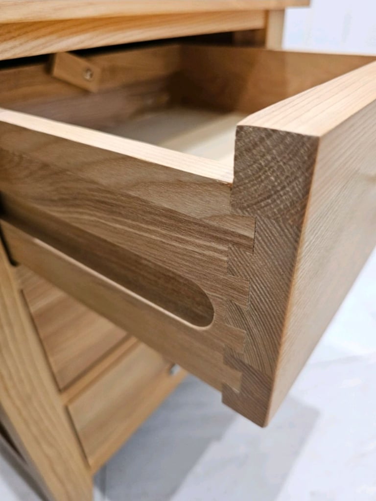 Lovely solid Oak bedside tables x2