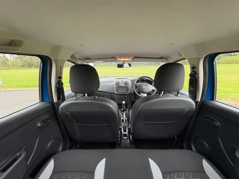 2014 Dacia Sandero Stepway 0.9 TCe Laureate 5dr HATCHBACK Petrol Manual