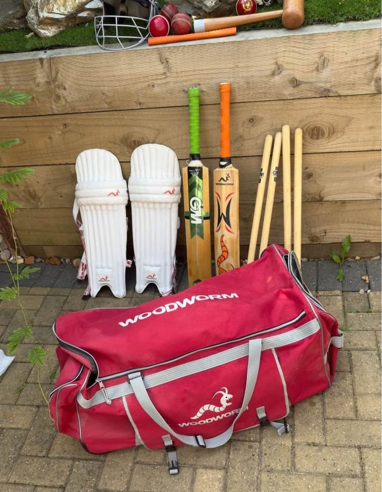 image for Woodworm cricket set and storage bag
