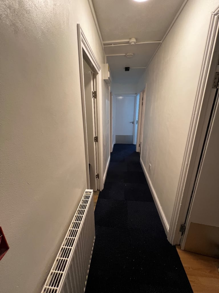 THREE BEDROOM GROUND FLOORS FLAT TO LET AT WICK ROAD HACKNEY LONDON E9 5AN 