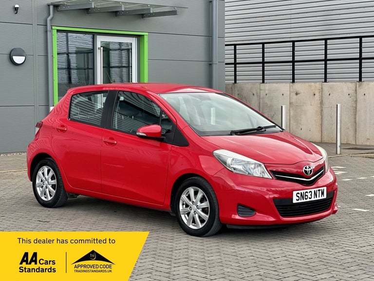 image for 2013 Toyota Yaris 1.33 VVT-i TR 5dr HATCHBACK Petrol Manual