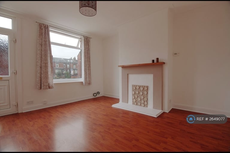3 bedroom house in Cross Flatts Drive, Leeds, LS11 (3 bed) (#2649077)
