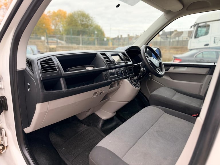 2017 Volkswagen Transporter 2.0 TDI BMT 102 Startline Van Euro 6 PANEL VAN Diesel Manual