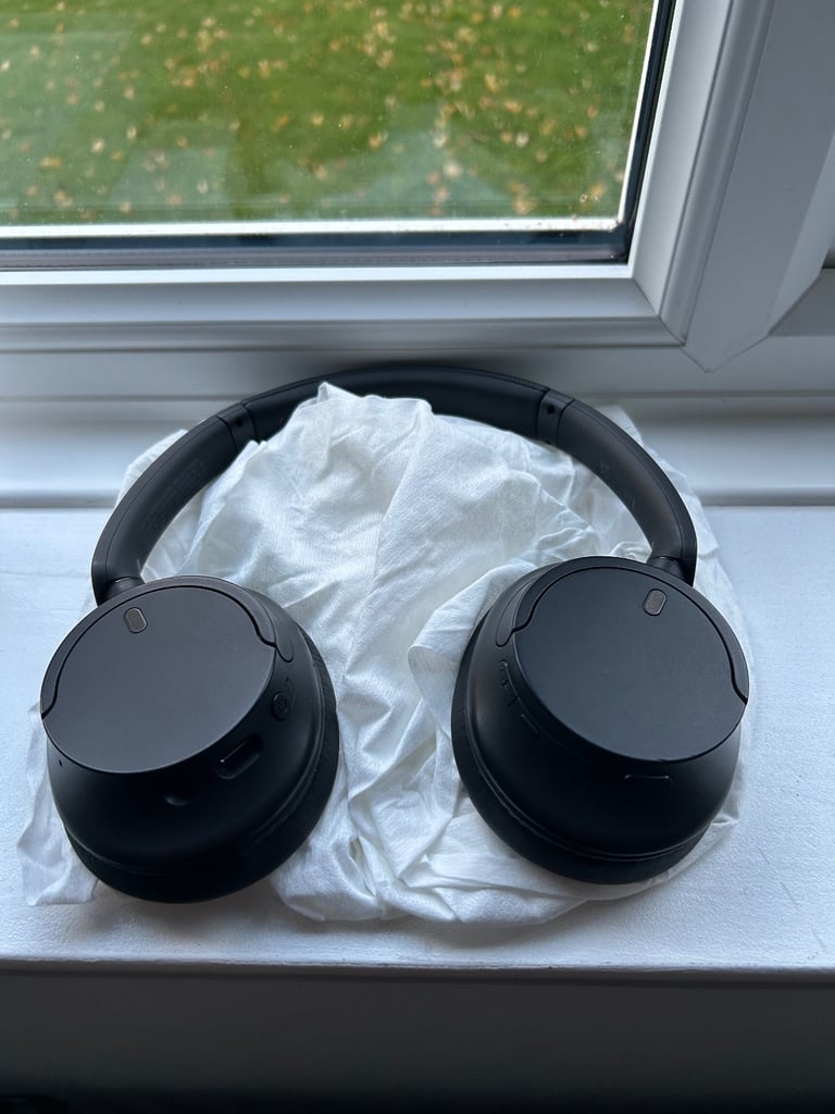 Sony WH-CH720N Wireless Noise Cancelling Bluetooth Headphones – Black 