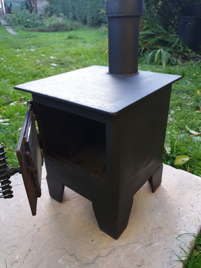 Small wood stove - For shed / boat / van - Good condition