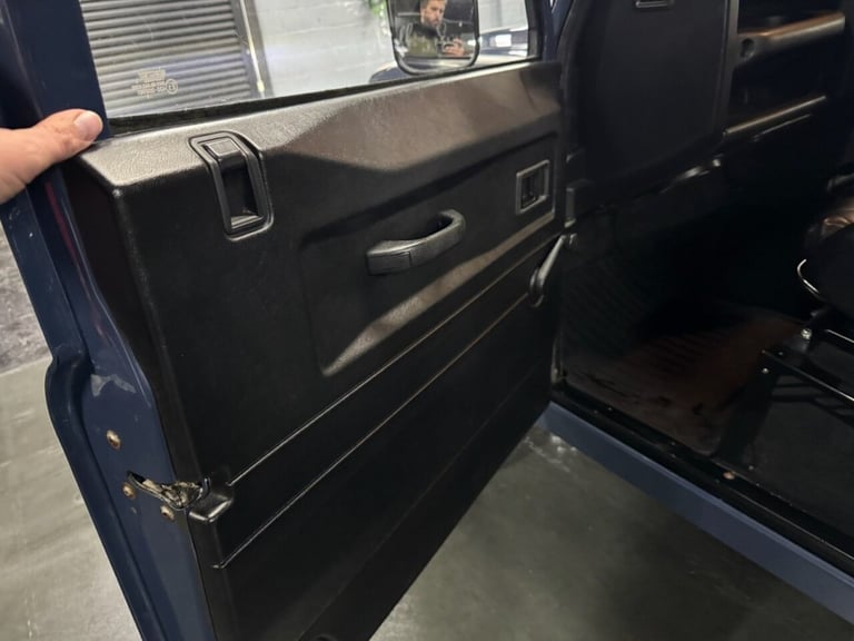 2010 10 LAND ROVER DEFENDER 2.4 TDCI HARD TOP SUV 3DR DIESEL MANUAL 4WD SWB EURO