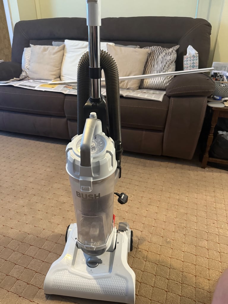 Bush upright vacuum