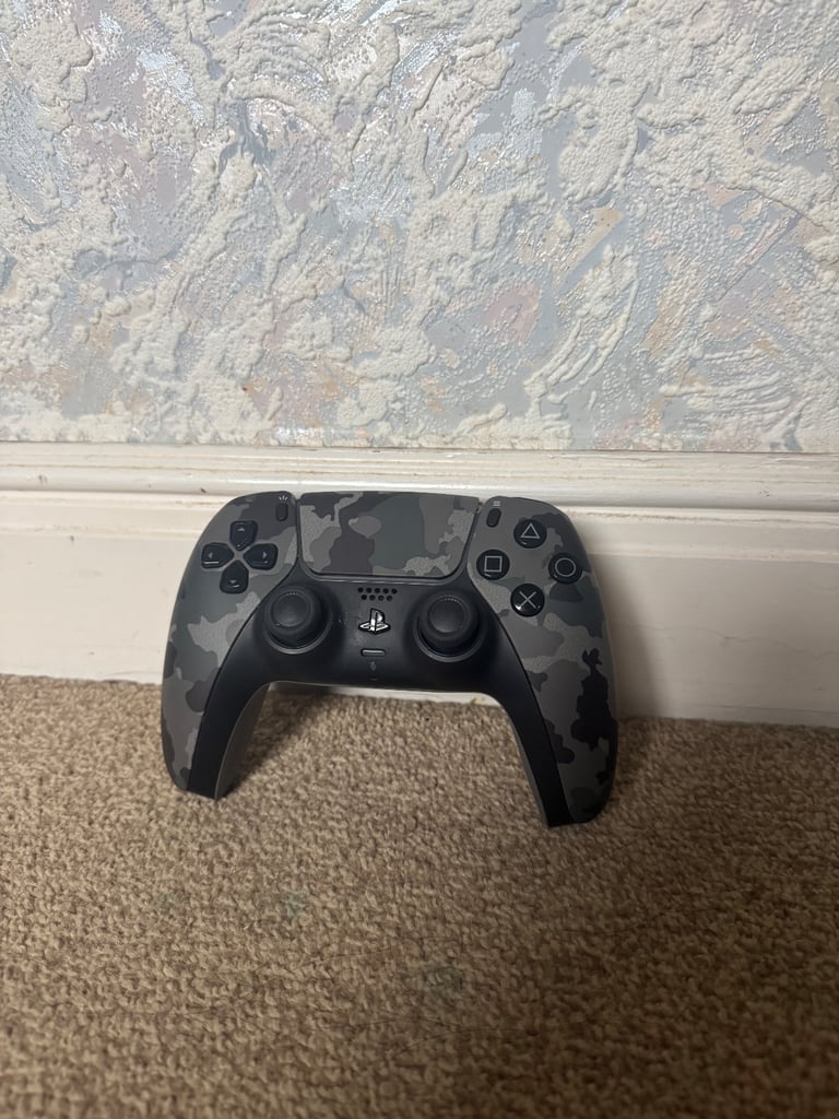 image for Camo Ps5 Controller 