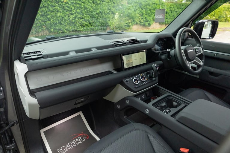 2023 Land Rover Defender 3.0 D250 X-Dynamic SE 110 5dr Auto [7 Seat] ESTATE DIESEL Automatic