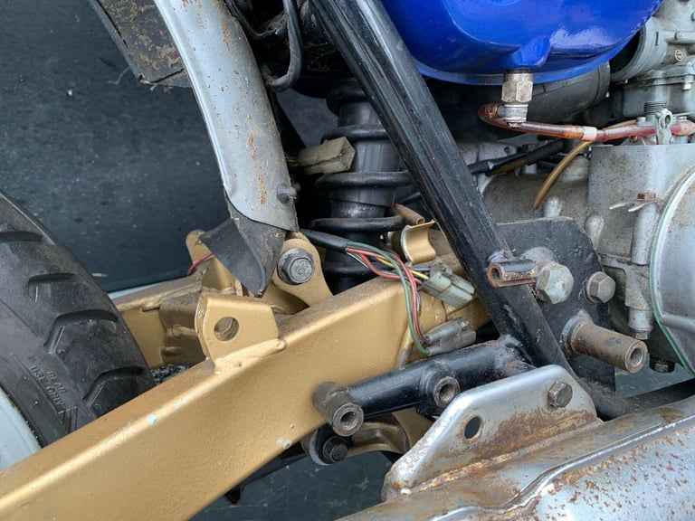 SUZUKI GT500 1976 CLASSIC RESTORATION PROJECT HPI CLEAR