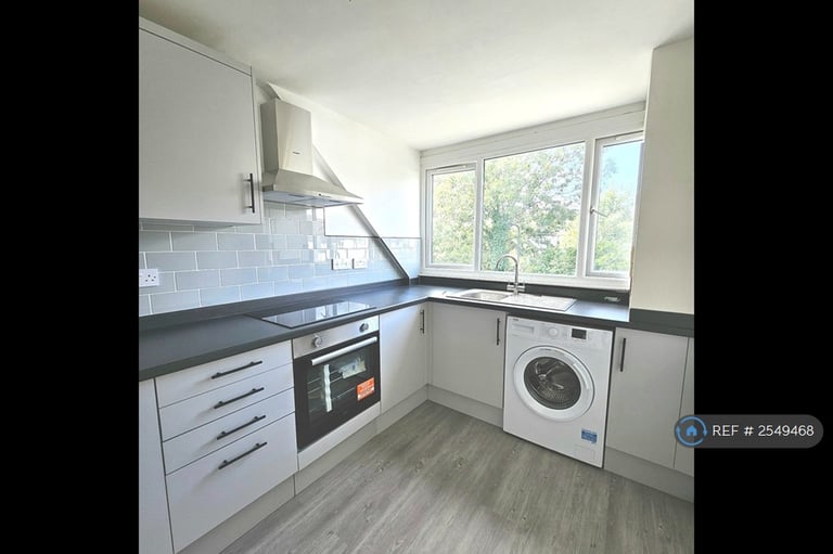 1 bedroom flat in Hargood Close, Harrow, HA3 (1 bed) (#2549468)
