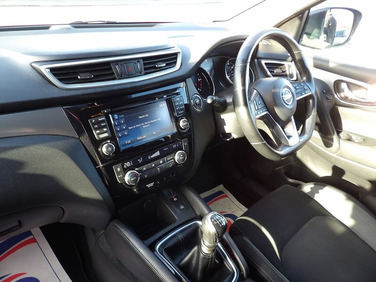 2017 Nissan Qashqai 1.5 dCi N-Connecta 5dr HATCHBACK DIESEL Manual