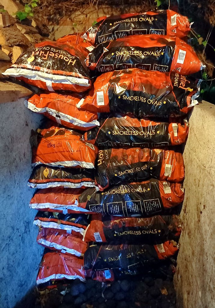 HouseFuel 25kg Bags Smokeless Ovals Coal £12.50 each 2 Available - Open Fires Stoves Heaters Cookers