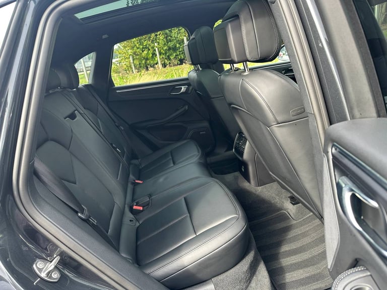 2024 Porsche Macan 5dr PDK SUV Petrol Automatic